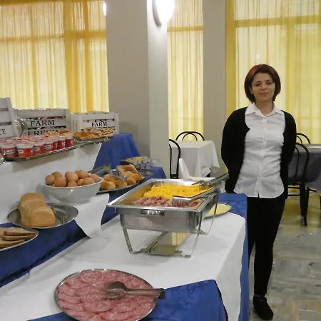 Hotel Ile De France 3*
