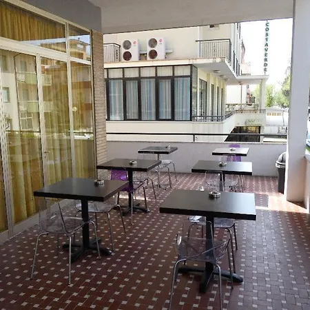 Hotel Ile De France