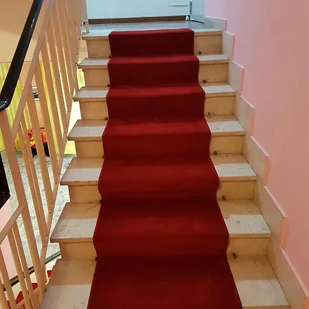 Hotel Ile De France 3*
